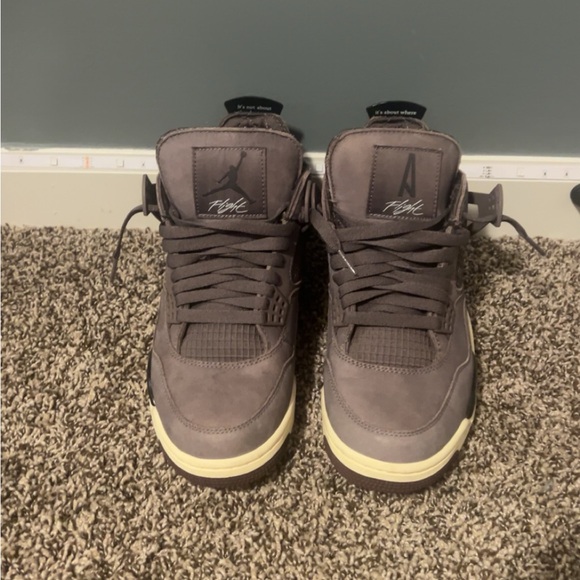 A Ma Maniére x Air Jordan 4 Retro
'Violet Ore' - Picture 2 of 3